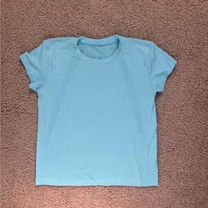 lululemon train to be short sleeve